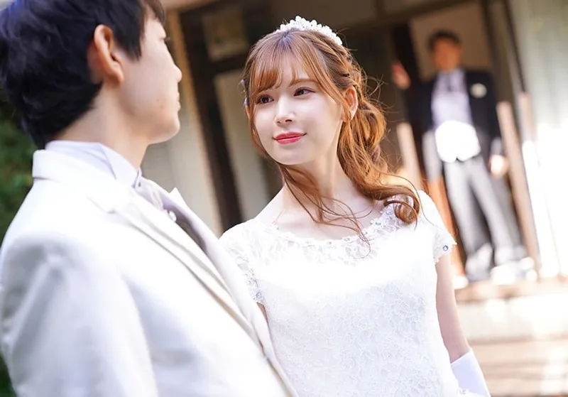 Bố chồng xxx bạn gái của con trai ngay sau lễ cưới của con trai